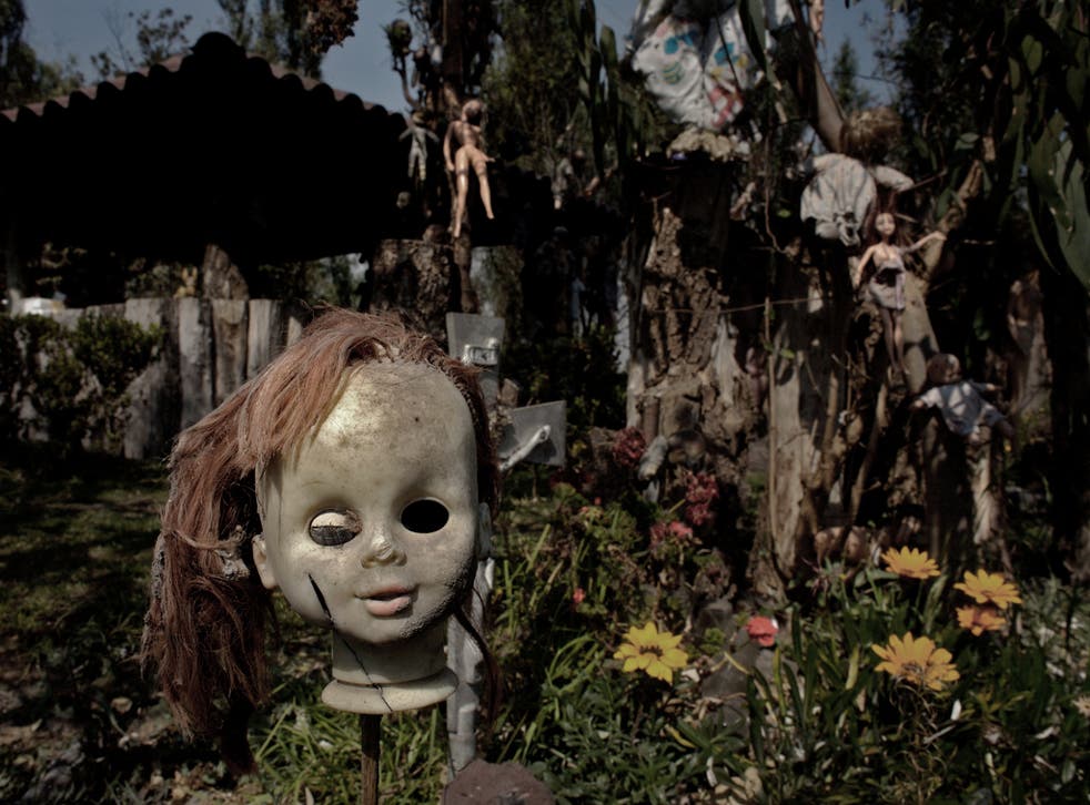 Misteri Pulau yang Dihuni Ratusan Boneka di Meksiko