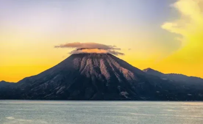 Misteri di Balik Bagaimana Danau Atitlan di Guatemala Terus Naik