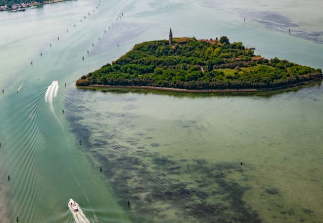 Wisata Misteri ke Pulau Poveglia yang Diasingkan, Terdapat Kuburan Masal