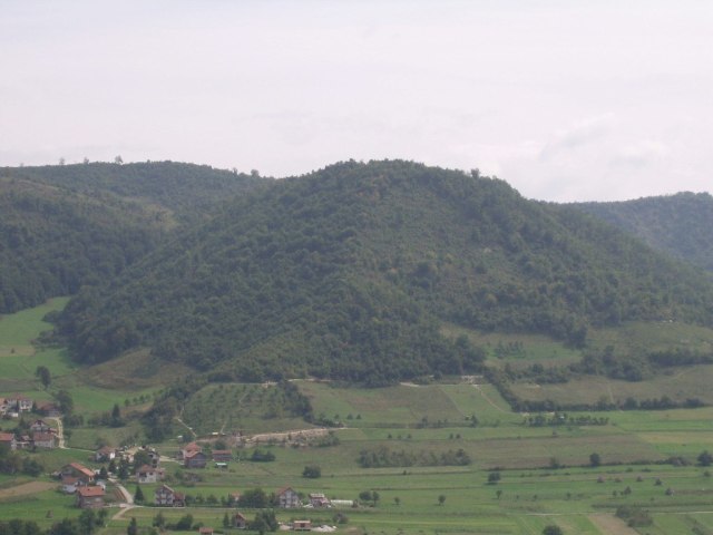 Misteri Piramida Bosnia, Bukit Kontroversial yang Diklaim Buatan Manusia