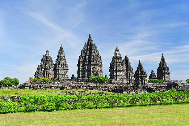 Legenda Candi Prambanan dan 5 Mitosnya