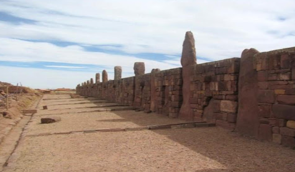 Misteri Pumapunku di Tiwanaku Bolivia