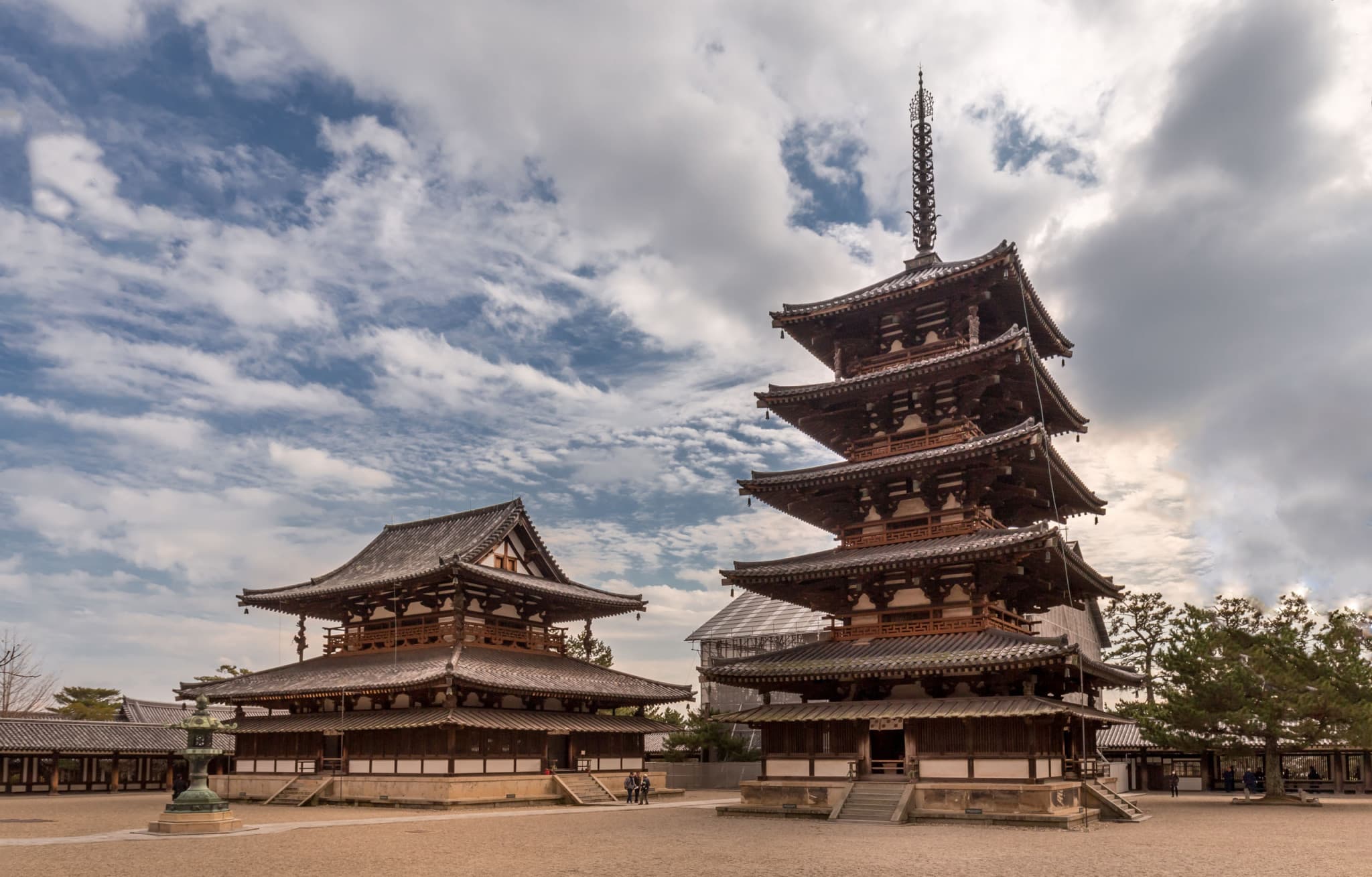 Horyu-ji: Kuil Tertua di Jepang, Warisan Abadi dari Zaman Asuka